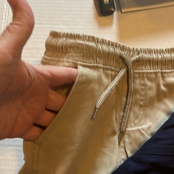 NWT-Canyon club-4T-navy/khaki-2pk, elastic waist with drawstring jogger pants. - Picture 6 of 12